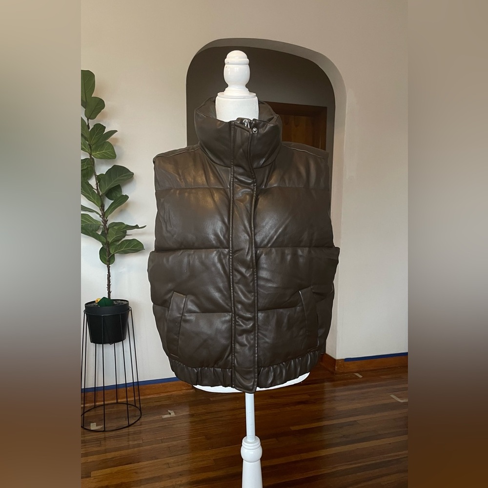 Abercrombie and Fitch vegan leather brown puffer vest